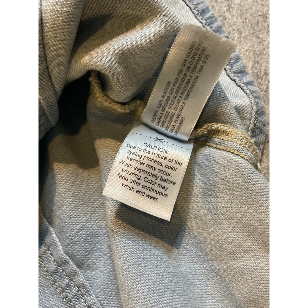 NWT Universal Thread Women's Slim Fit Denim Western Shirt Light Wash Blue Size 2 - Picture 7 of 10